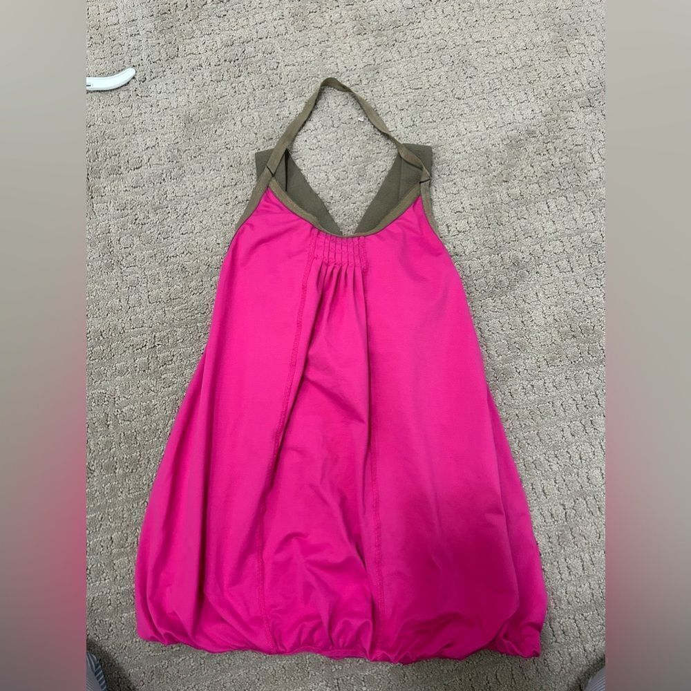 Lululemon Fuscia Active Top